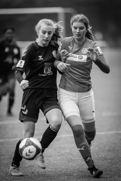 Bild 1516 - wBJ Harburger TB - Holstein Kiel : Ergebnis: 2:1